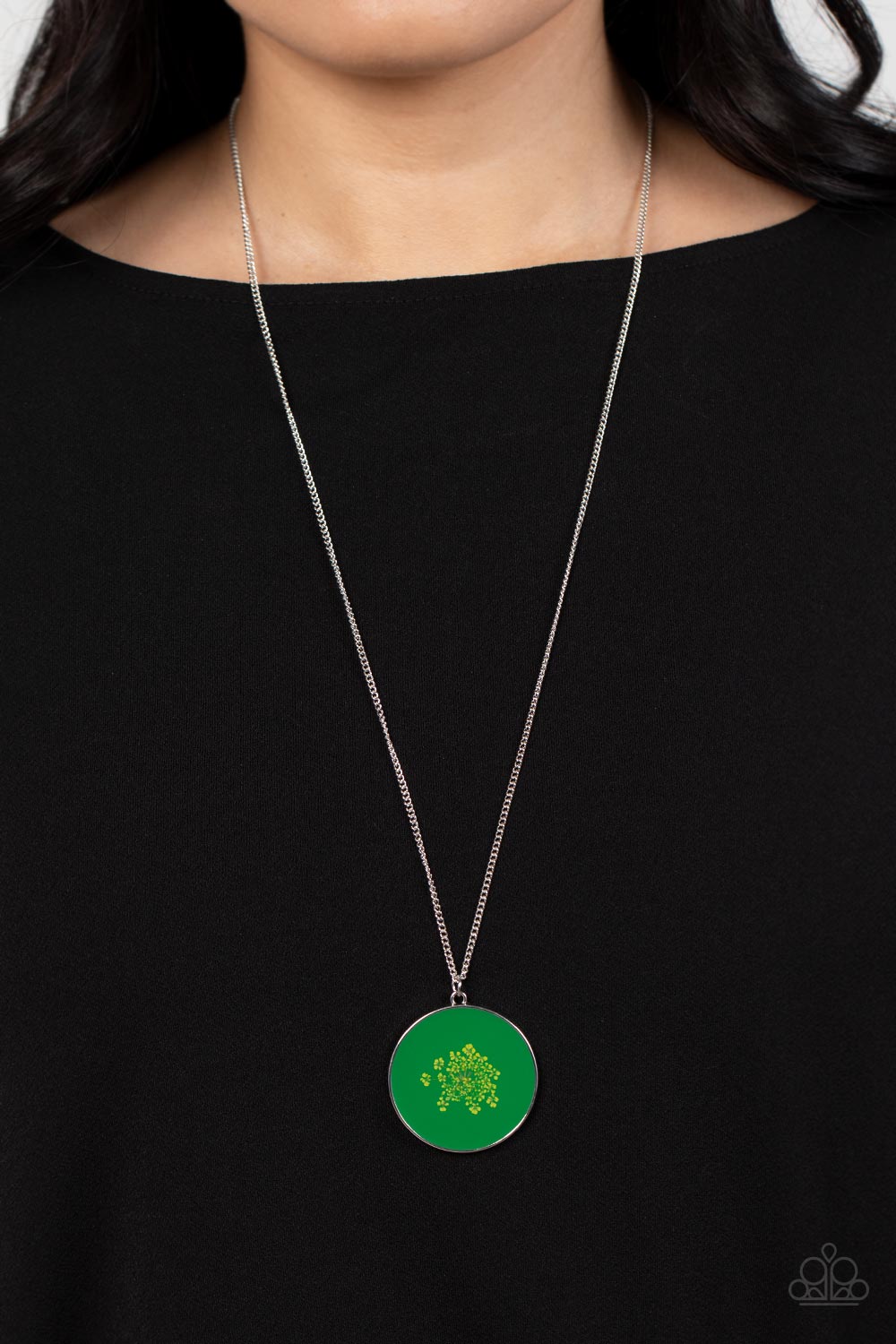 Paparazzi ♥ Prairie Picnic - Green ♥  Necklace