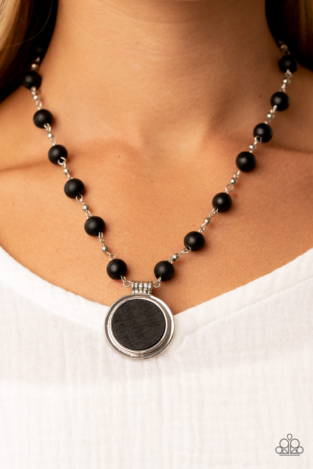 Paparazzi ♥ Soulful Sunrise - Black ♥  Necklace