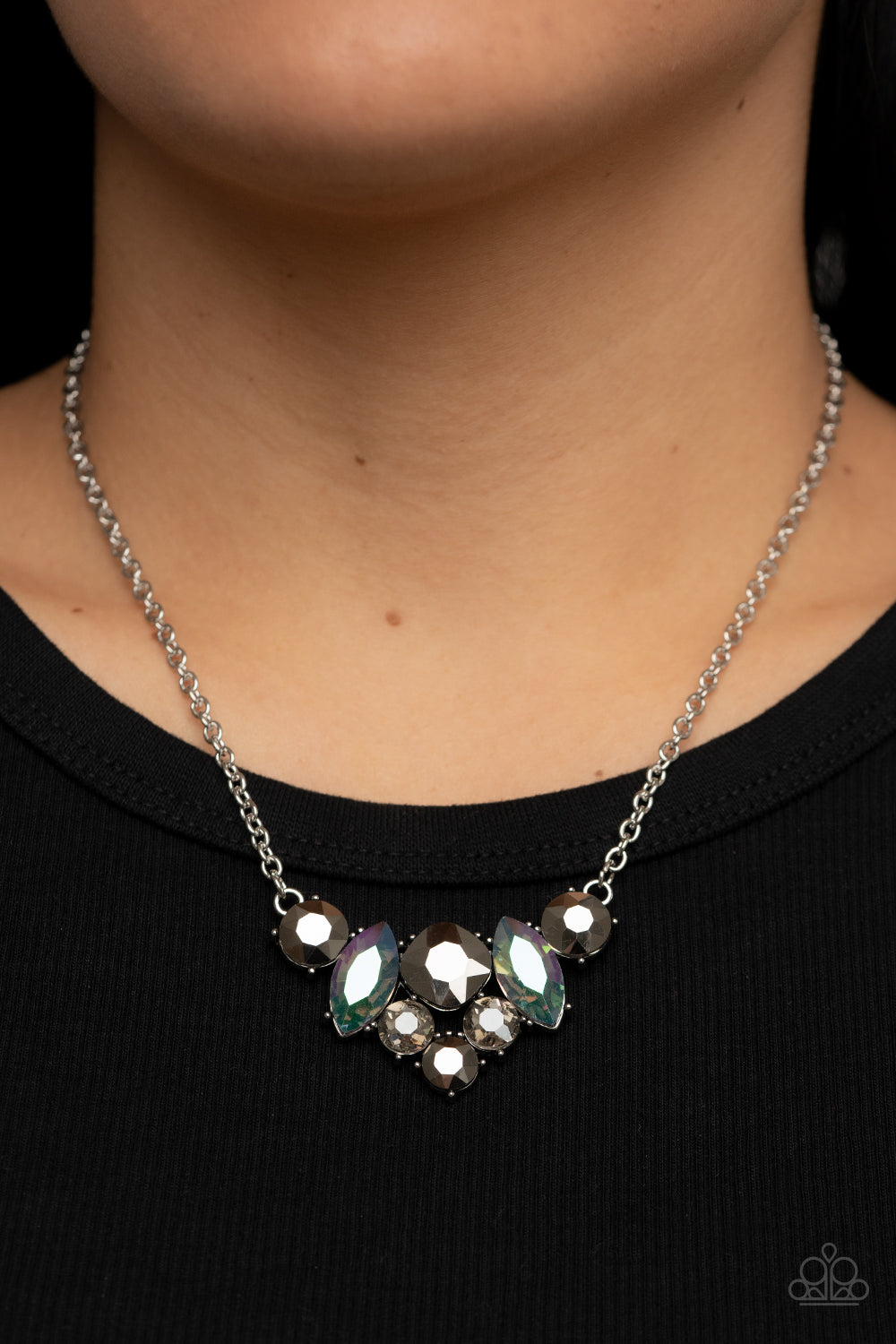Paparazzi ♥ Lavishly Loaded - Silver ♥  Necklace