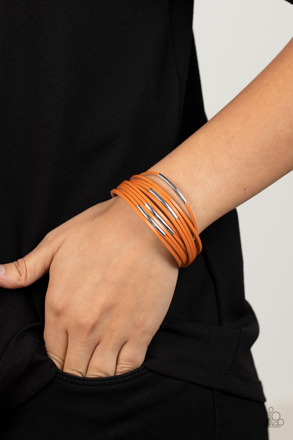Paparazzi ♥ Suburban Outing - Orange ♥  Bracelet