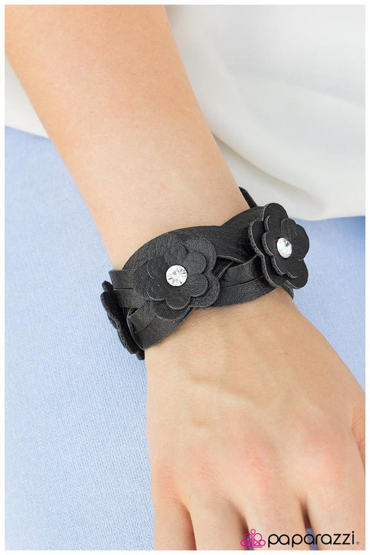 not-a-care-in-the-world-p9wh-urbk-028xx