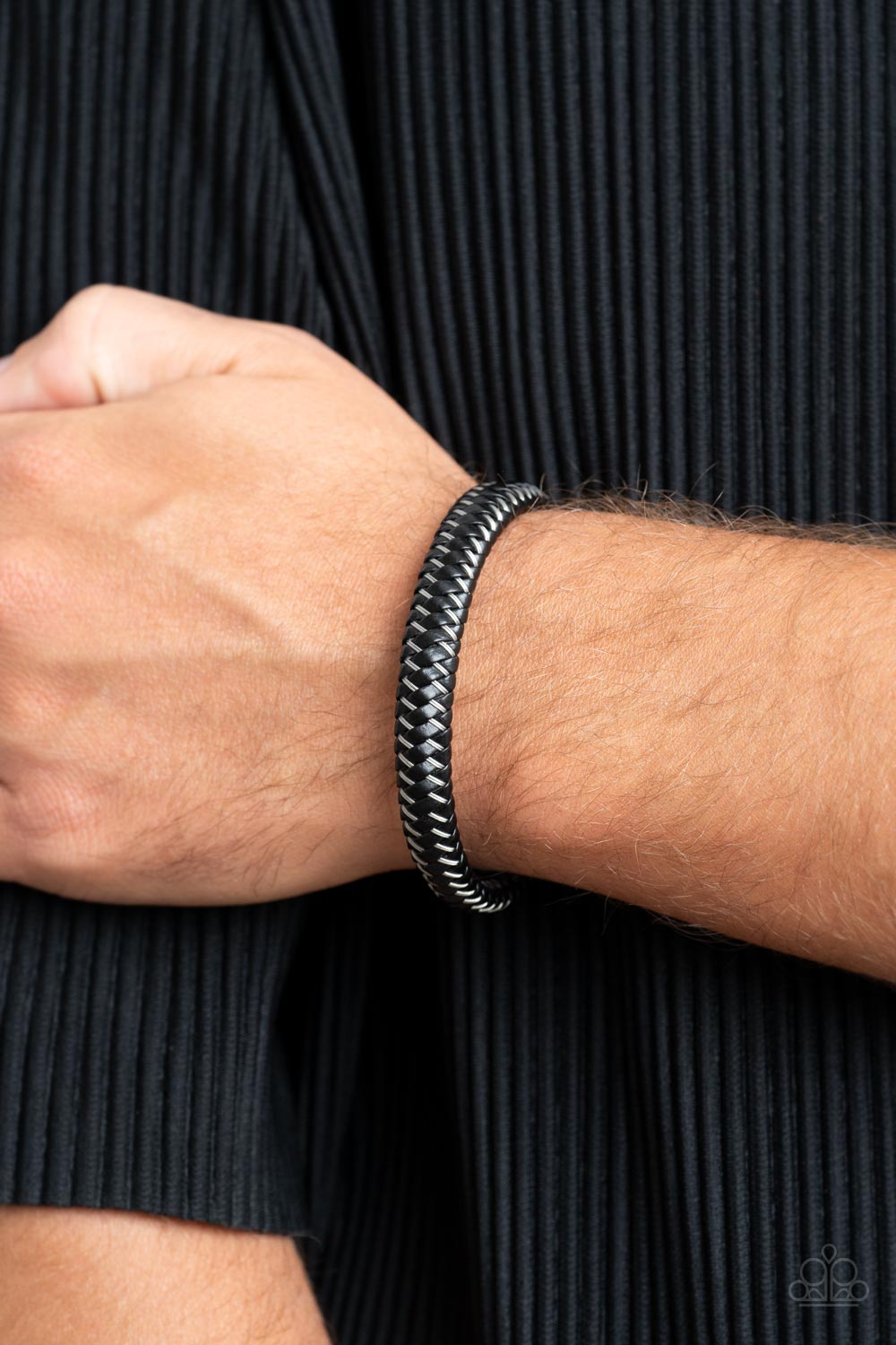 Paparazzi ♥ HAUTE-breaker - Silver ♥  Mens Bracelet