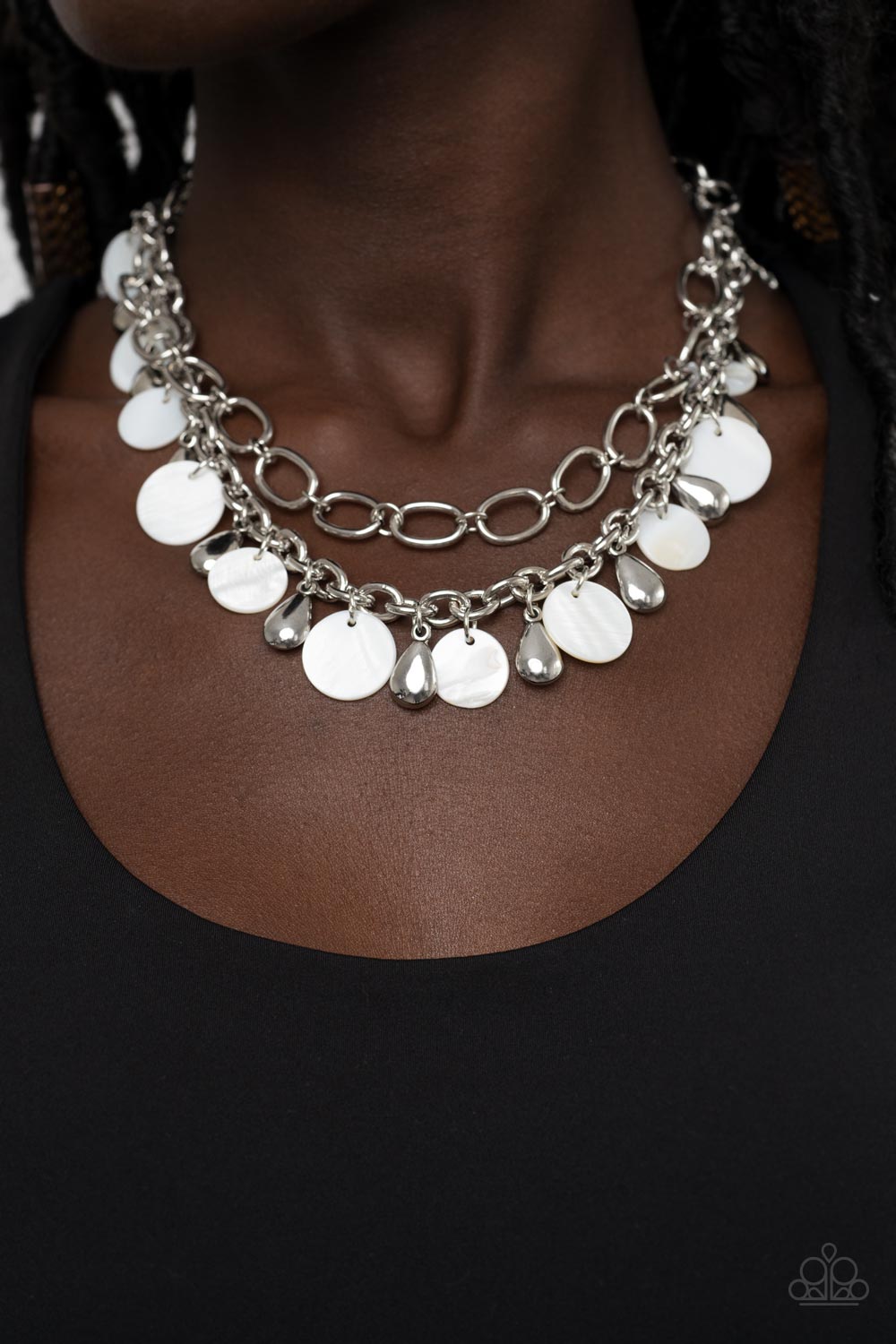 Paparazzi ♥ Beachfront Fabulous - White ♥  Necklace