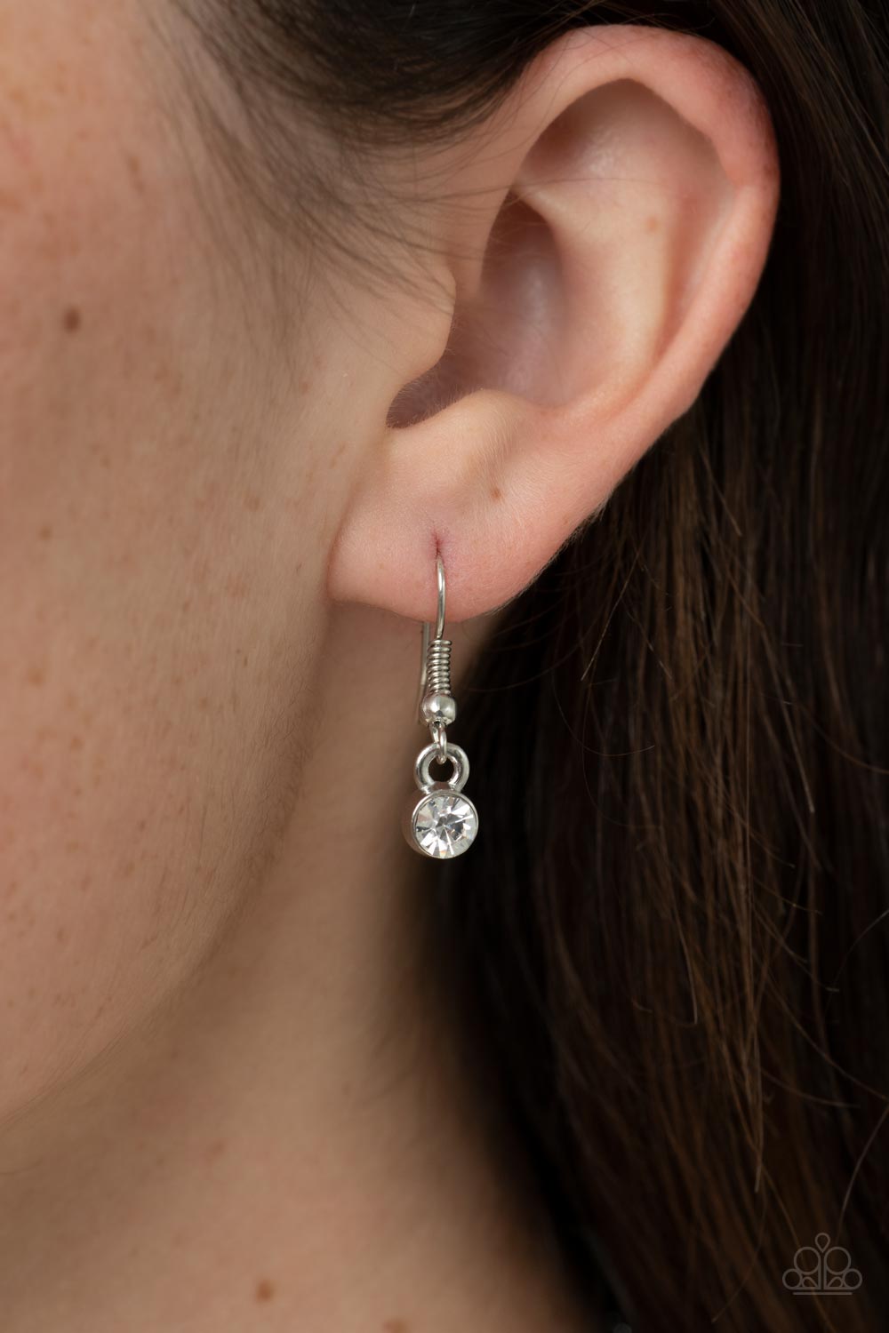 Paparazzi ♥ Understated Dazzle - Red ♥  Necklace