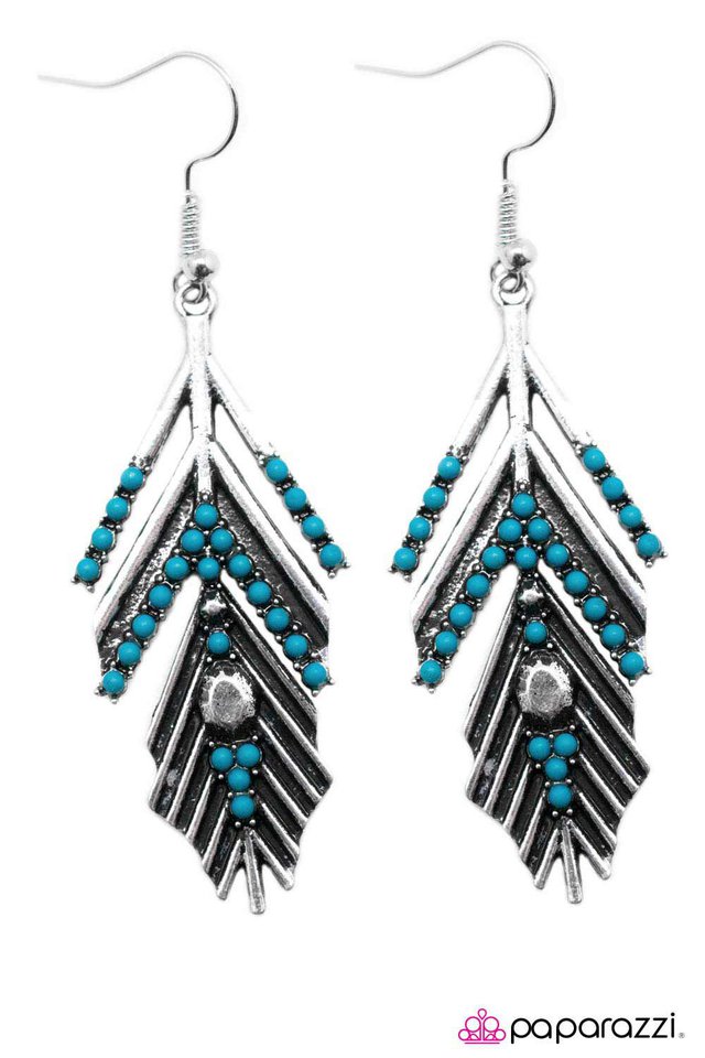 Paparazzi ♥ Huntress - Blue ♥ Earrings