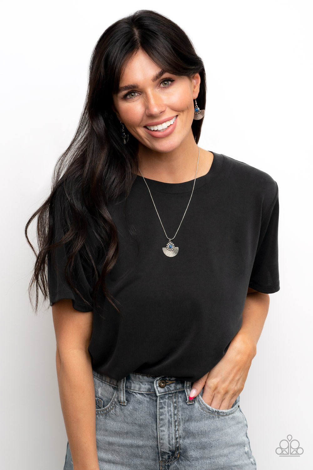 Paparazzi ♥ Manifesting Magic - Blue ♥  Earrings