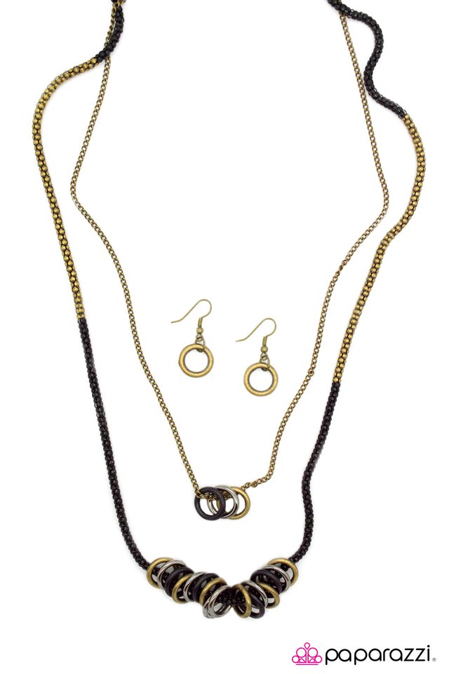 Paparazzi ♥ Ring-A-Ding-Ding - Brass ♥ Necklace