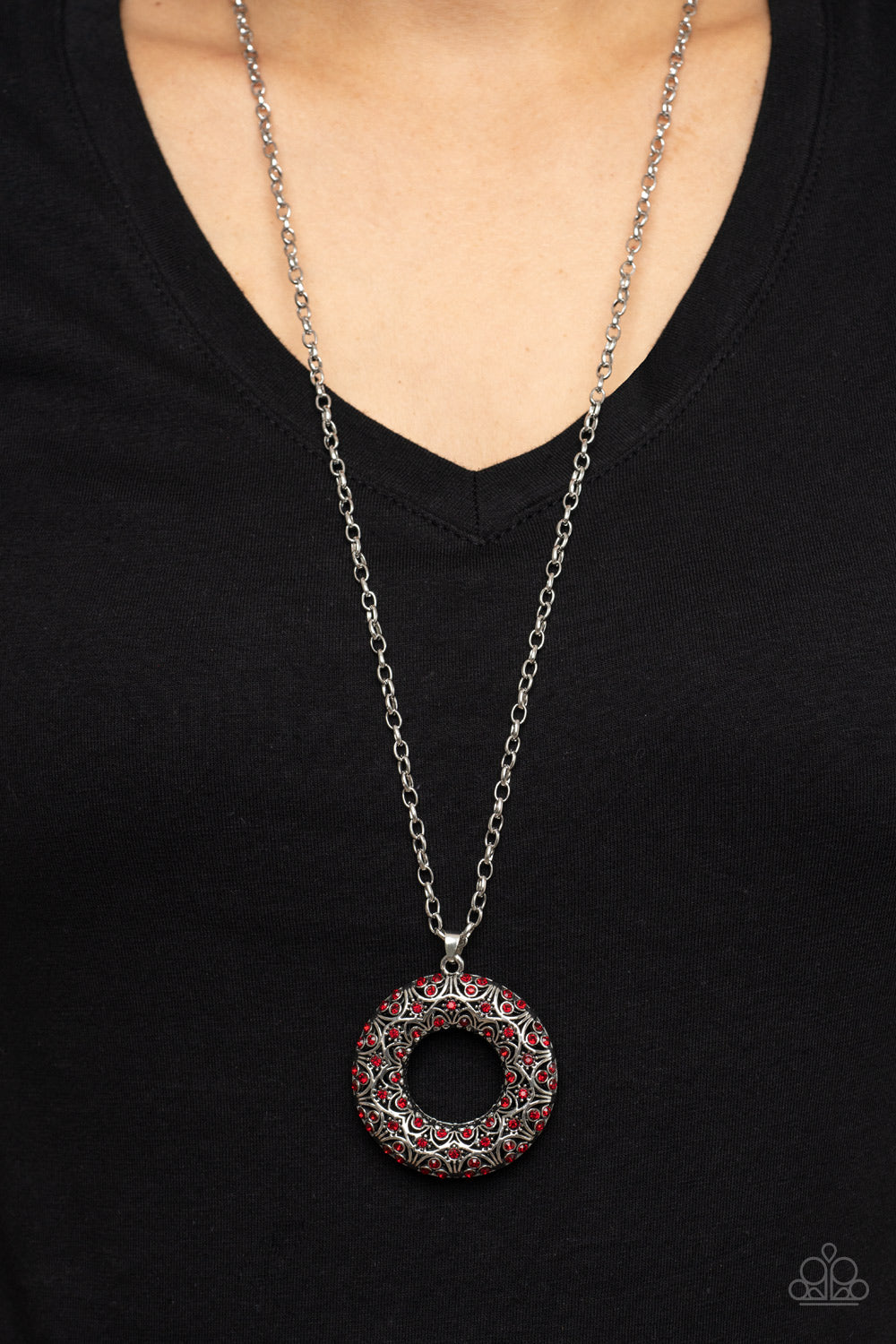 wintry-wreath-red-p2re-rdxx-231xx