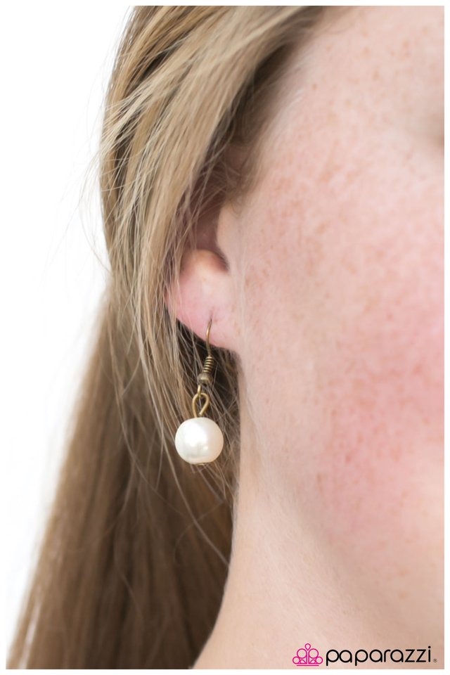 Paparazzi ♥ The Outer Limits - Brass ♥ Necklace