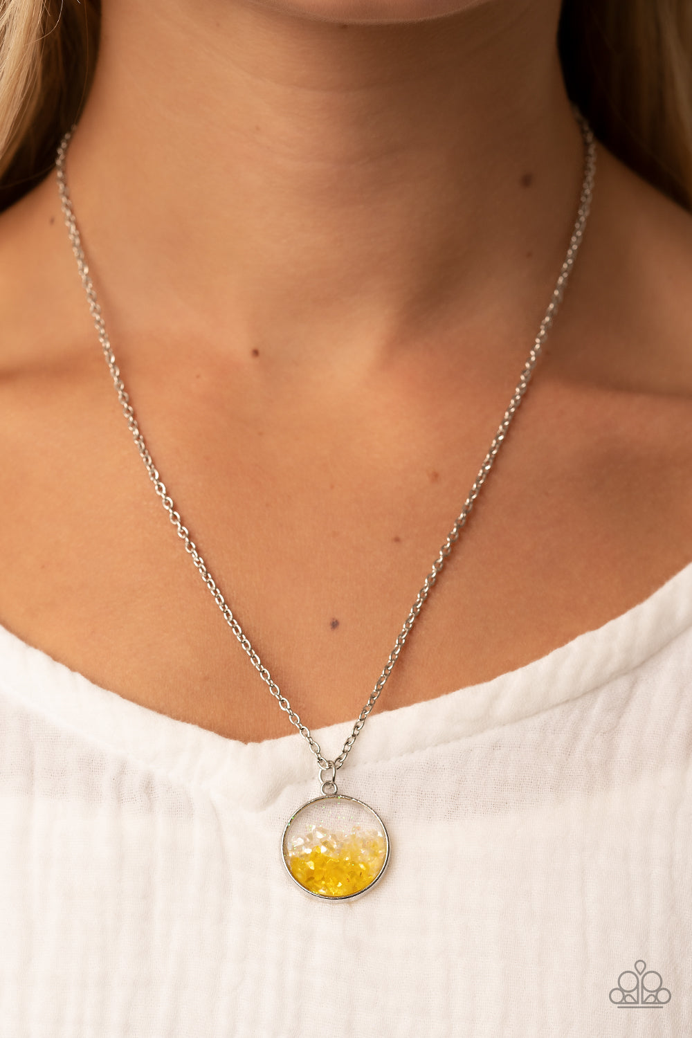 Paparazzi ♥ Completely Crushed - Yellow ♥  Necklace