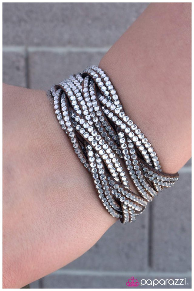 the-in-crowd-p9ur-urbn-069xx