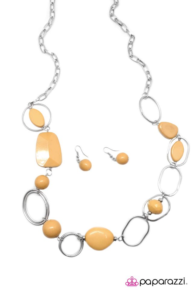 Paparazzi ♥ Geo Queen - Yellow ♥ Necklace
