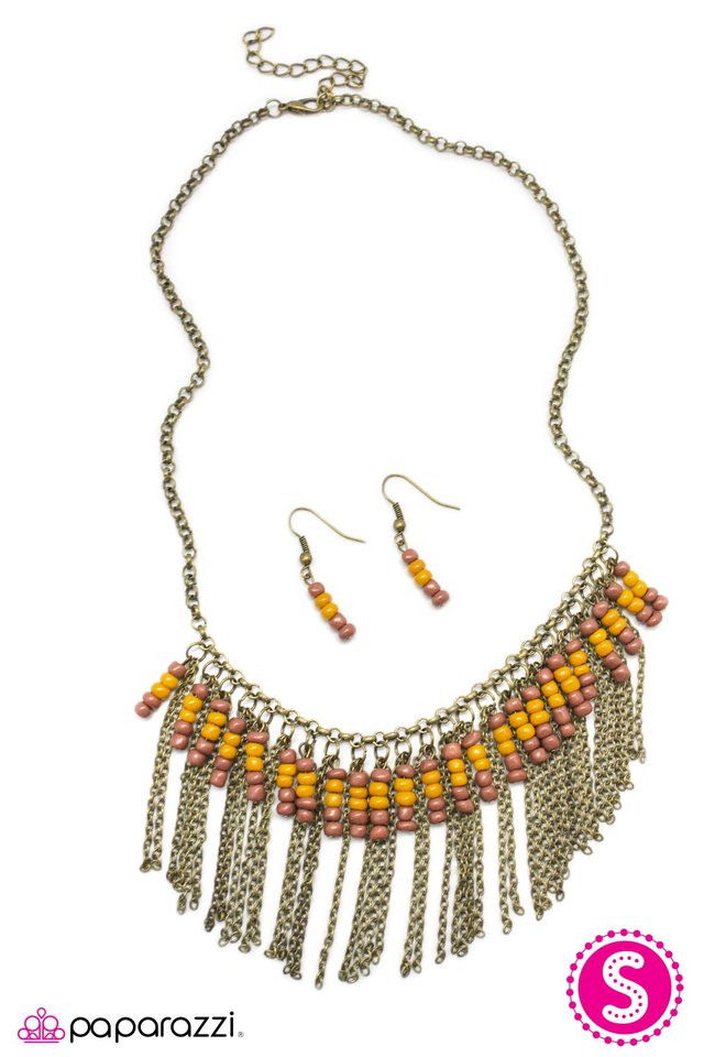 Paparazzi ♥ Where The Wild Things Are - Yellow ♥ Necklace