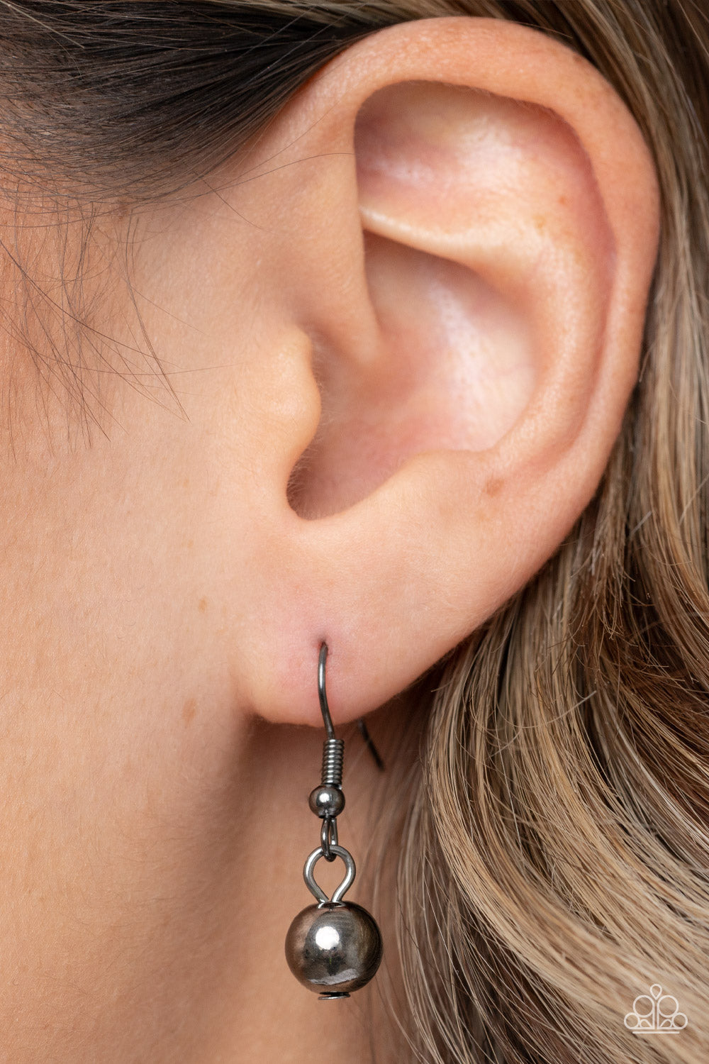 encircled-in-elegance-black-p2re-bkxx-433xx