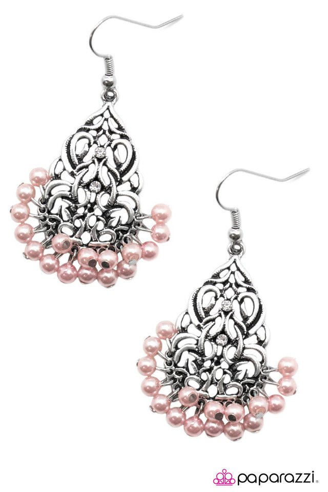 Paparazzi ♥ A Night In Tunisia - Pink ♥ Earrings