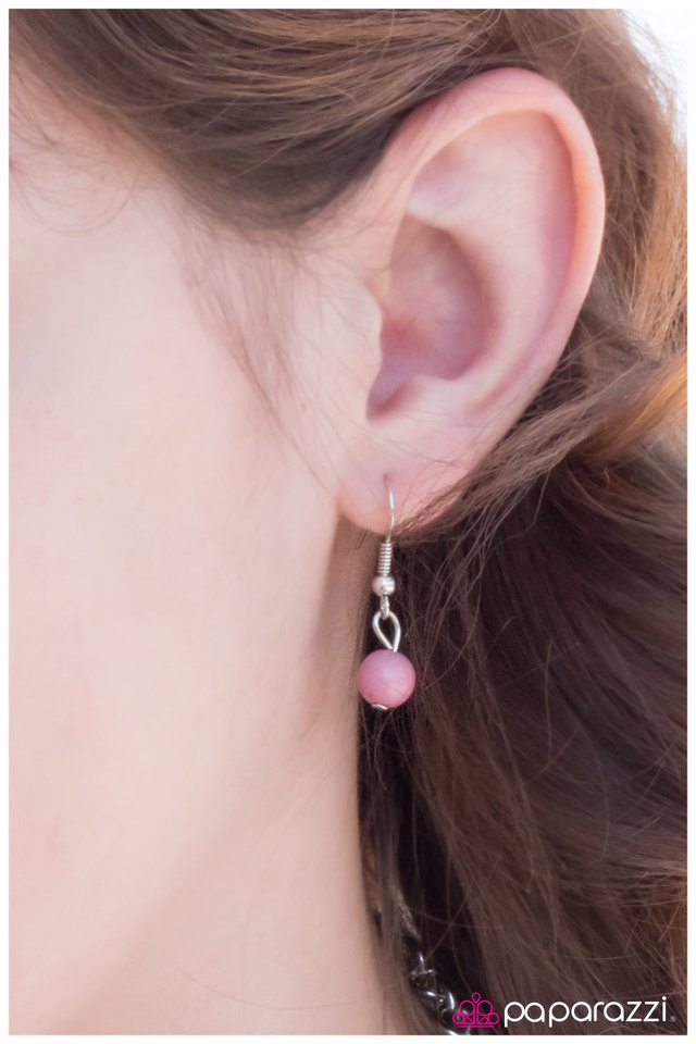 Paparazzi ♥ Catch 22 - Pink ♥ Necklace