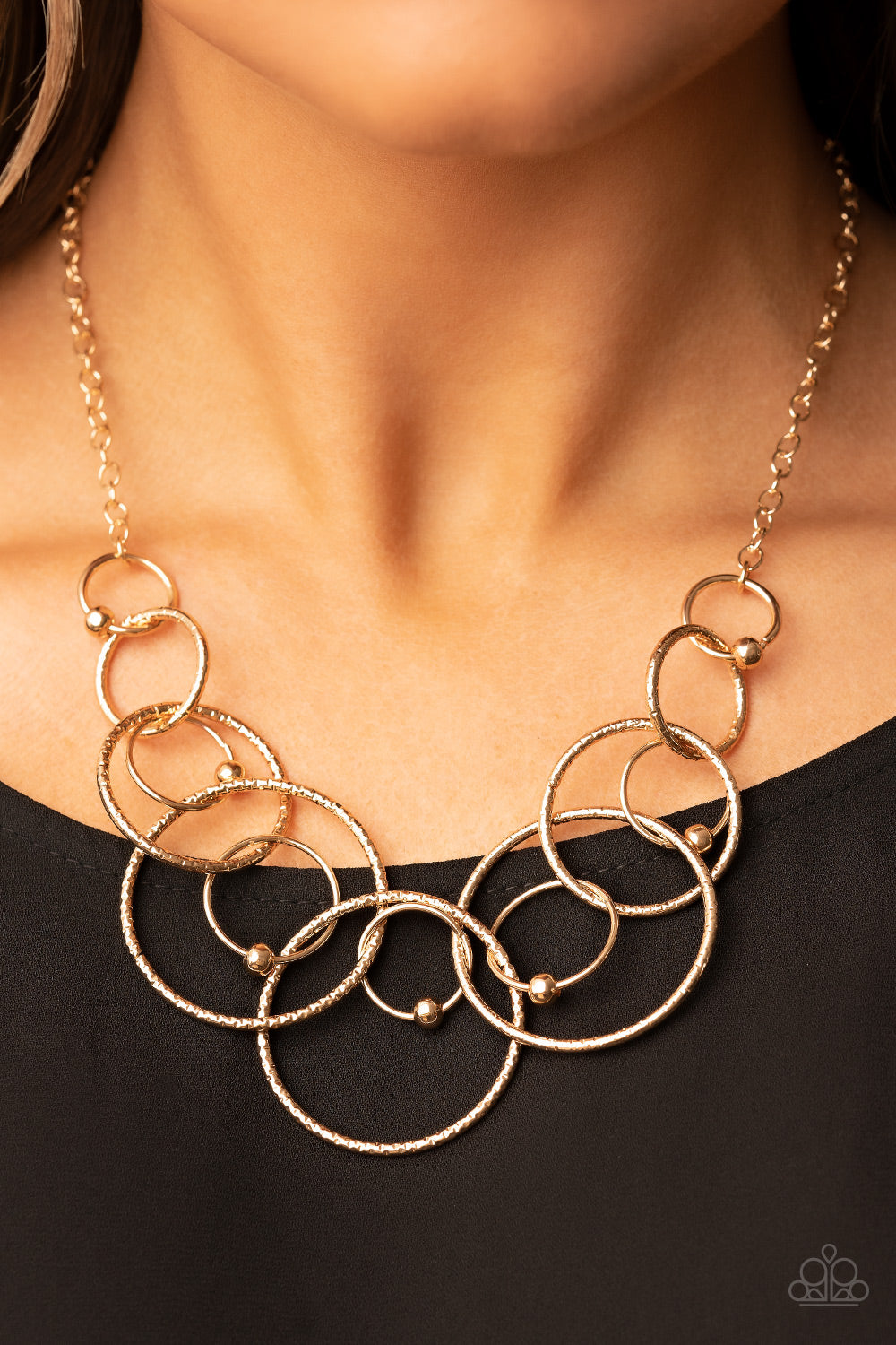 encircled-in-elegance-gold-p2re-gdxx-387xx
