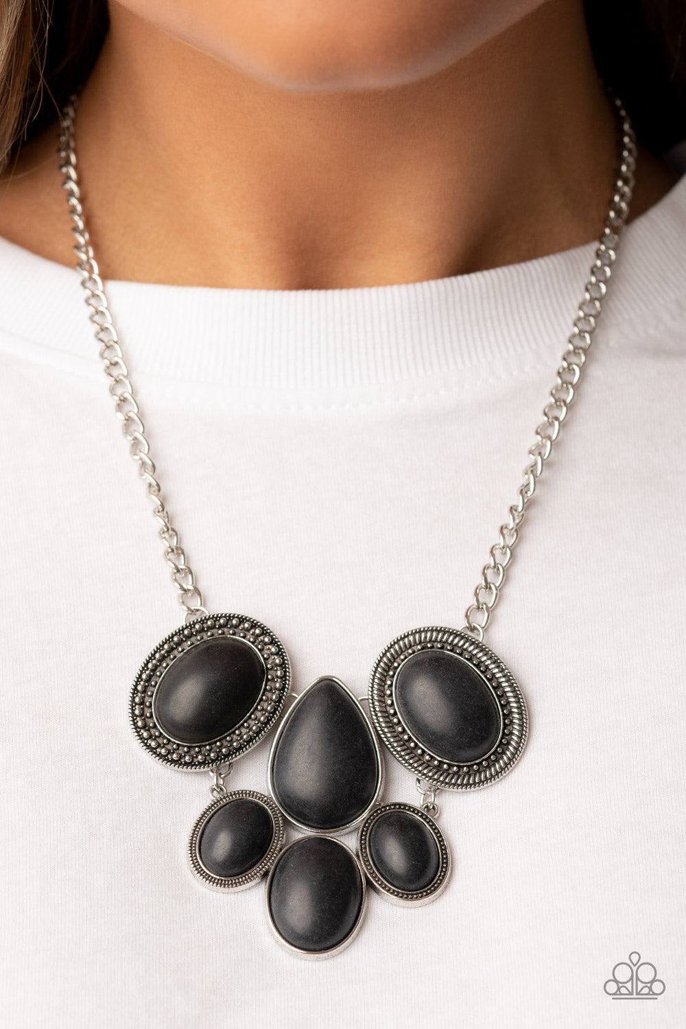 Paparazzi ♥ All-Natural Nostalgia - Black ♥  Necklace