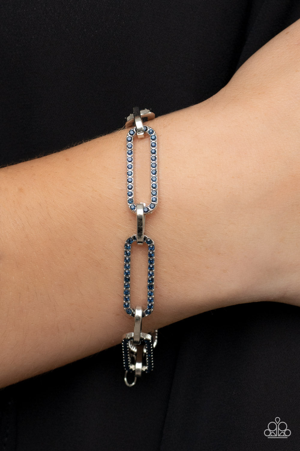 Paparazzi ♥ Still Not OVAL You - Blue ♥  Bracelet