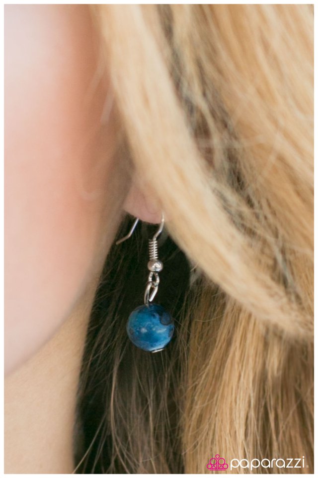 Paparazzi ♥ Rockstar Status - Blue ♥ Necklace