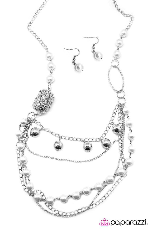 Paparazzi ♥ Victory March - White ♥ Necklace