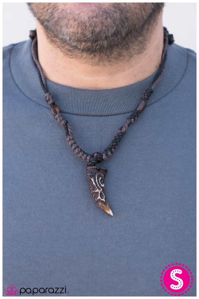 jurassic-world-p2tr-urxx-033xx