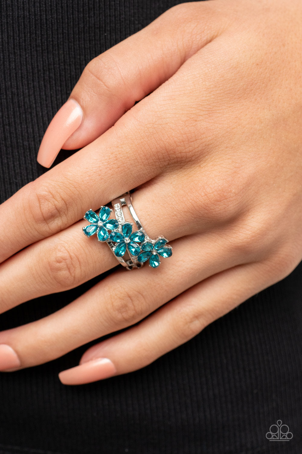 Paparazzi ♥ Posh Petals - Blue ♥  Ring