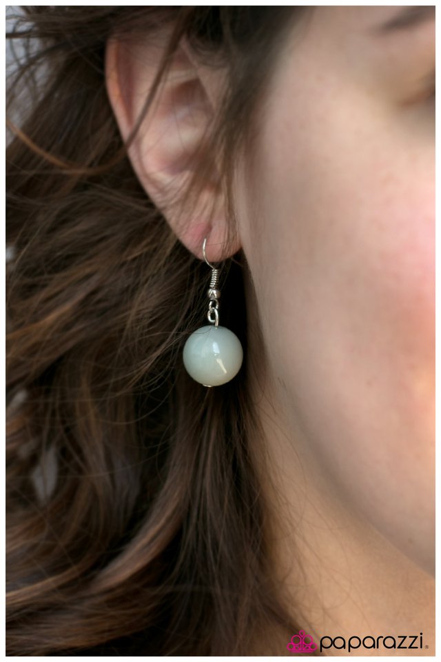 Paparazzi ♥ Rolling Stones - Green ♥ Necklace