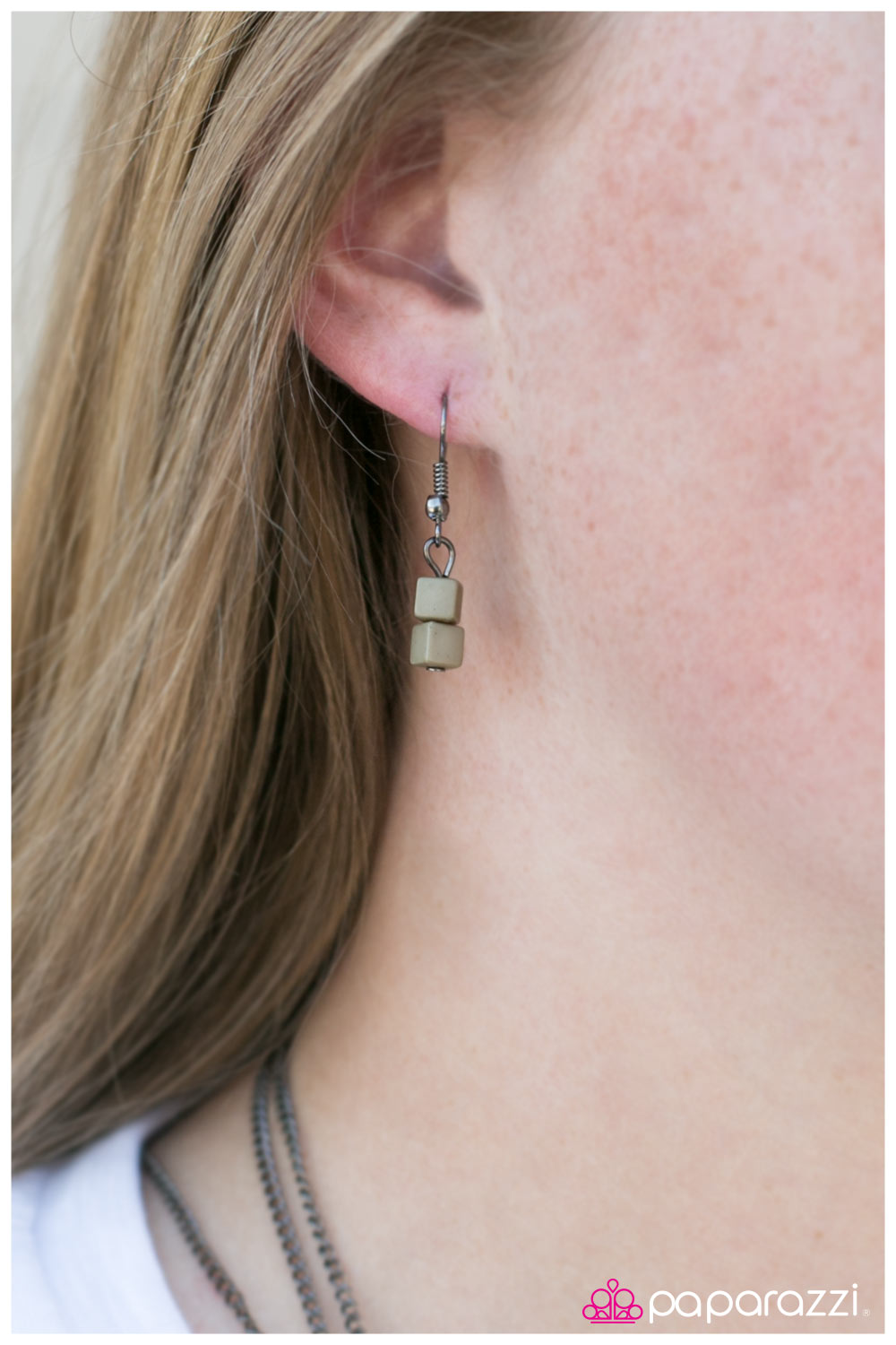 Paparazzi ♥ Chain Of Fools - Green ♥  Necklace