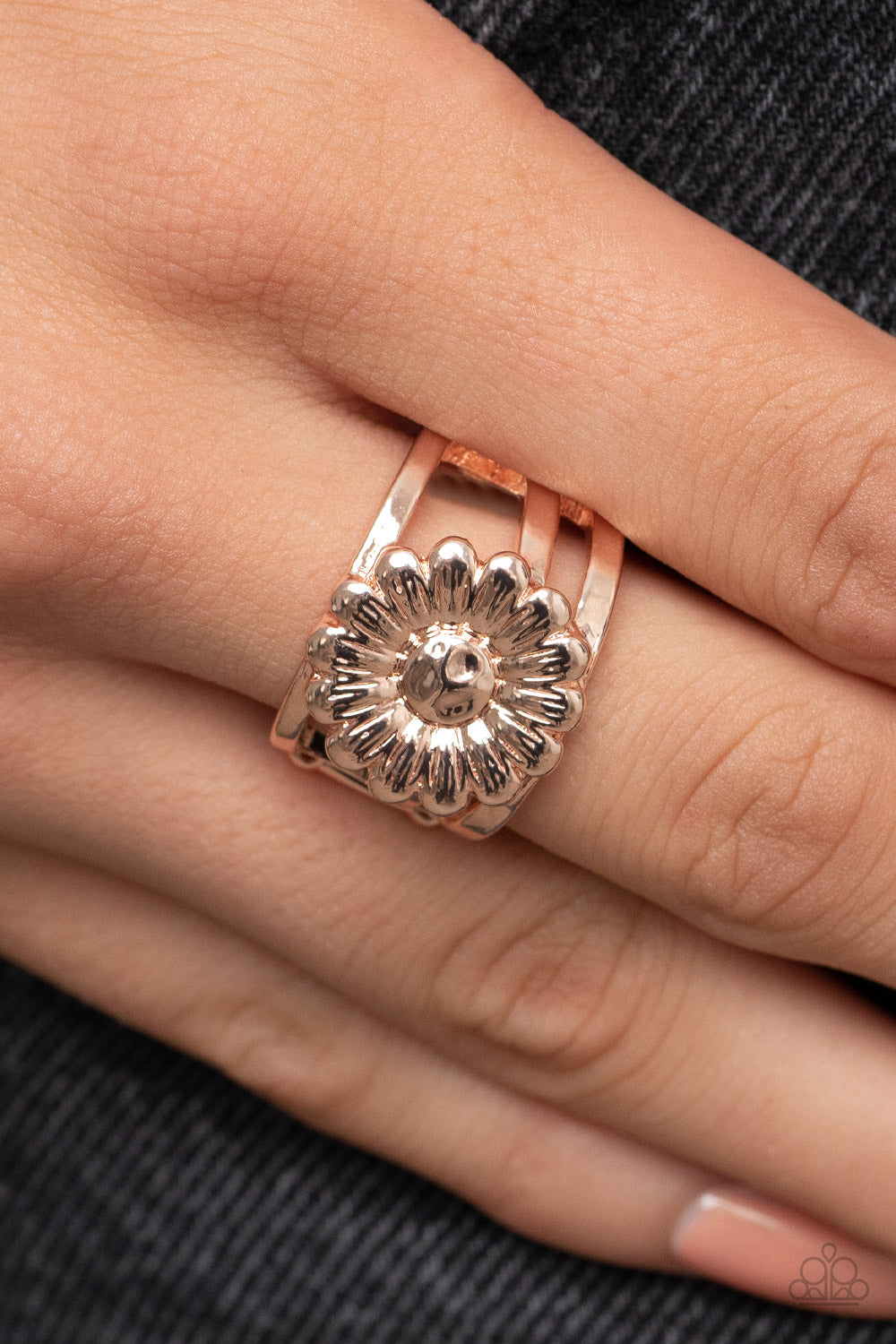 roadside-daisies-rose-gold-p4wh-gdrs-108xx