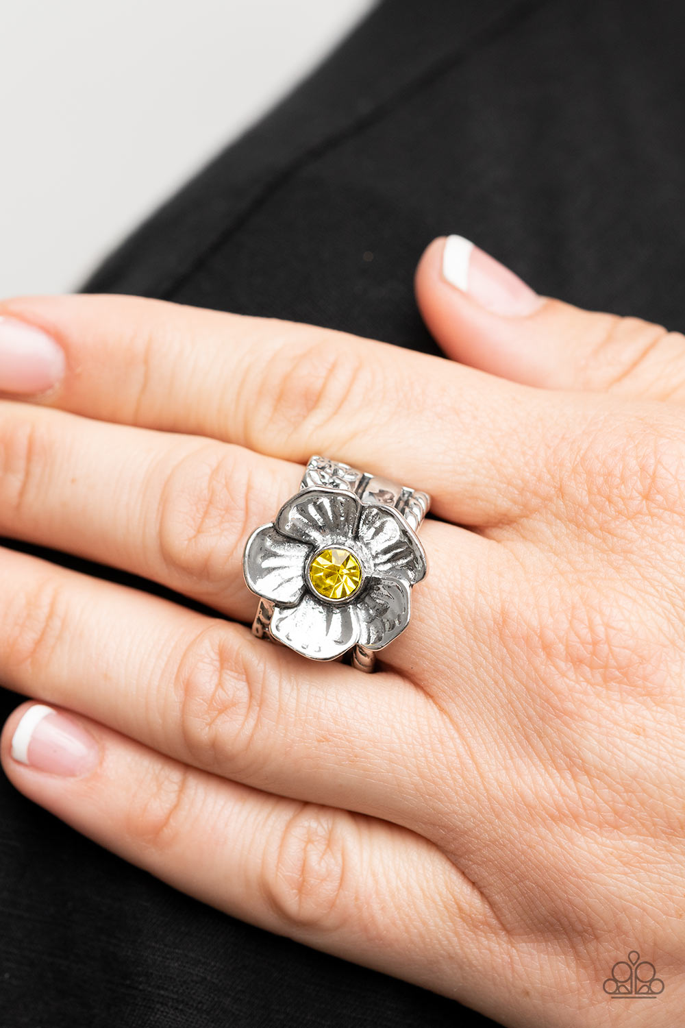 Paparazzi ♥ Prismatically Petunia - Yellow ♥  Ring