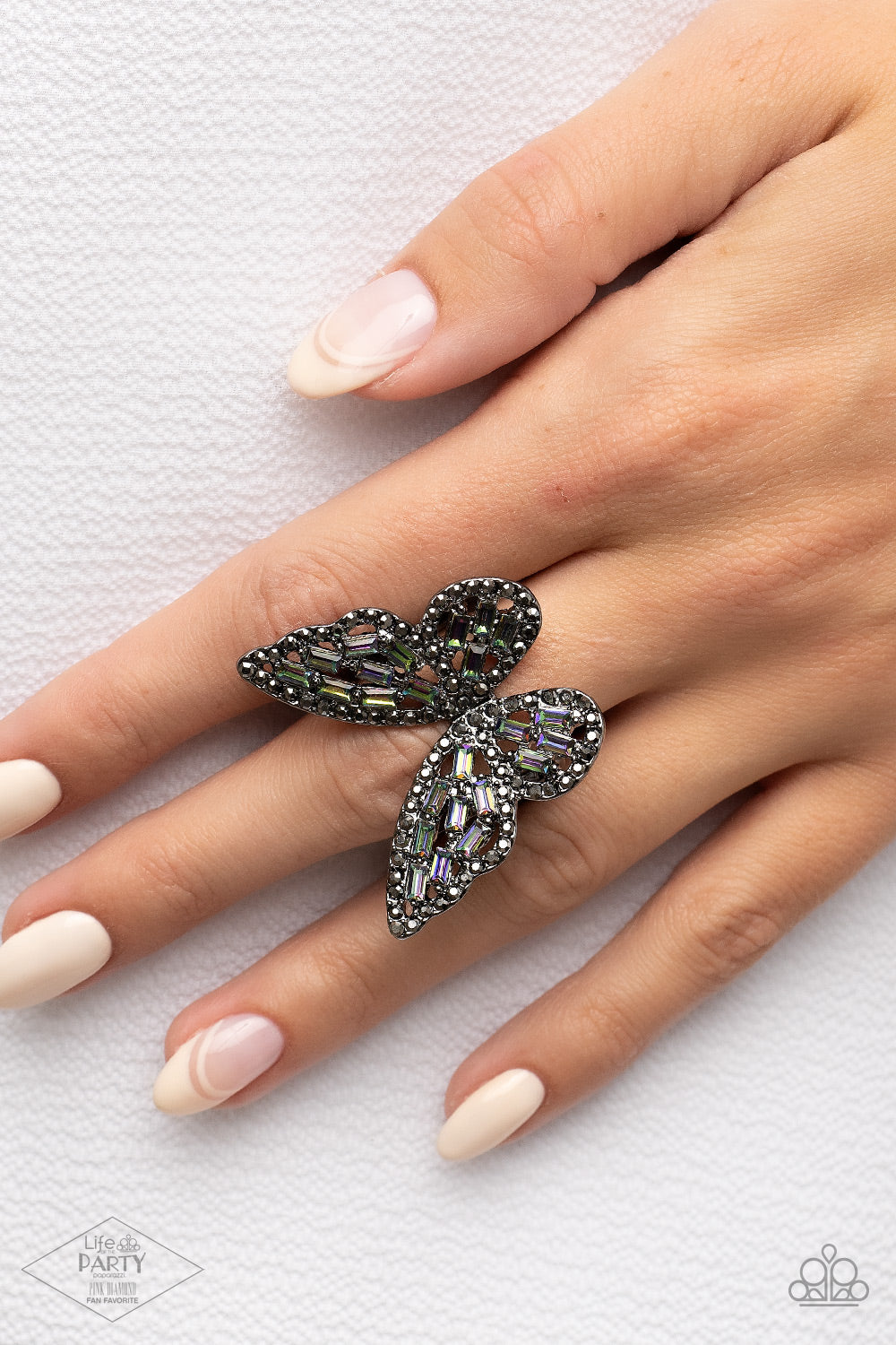 Paparazzi ♥ Flauntable Flutter Multi ♥ Ring – LisaAbercrombie
