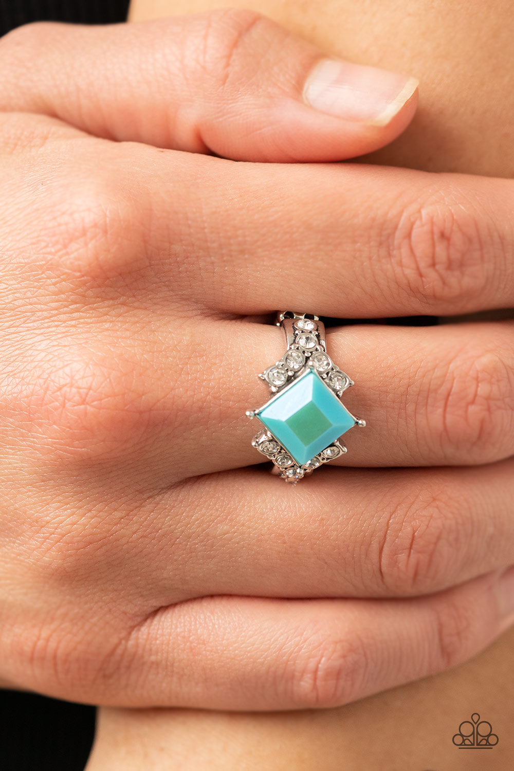 Paparazzi ♥ Mind-Blowing Brilliance - Blue ♥  Ring