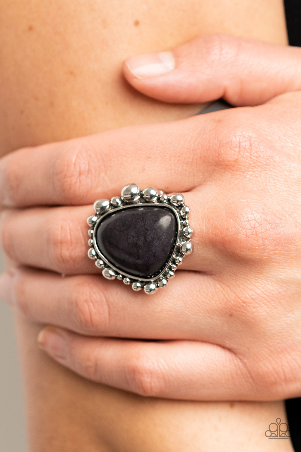 Paparazzi ♥ Dont DWELLER on It - Black ♥  Ring