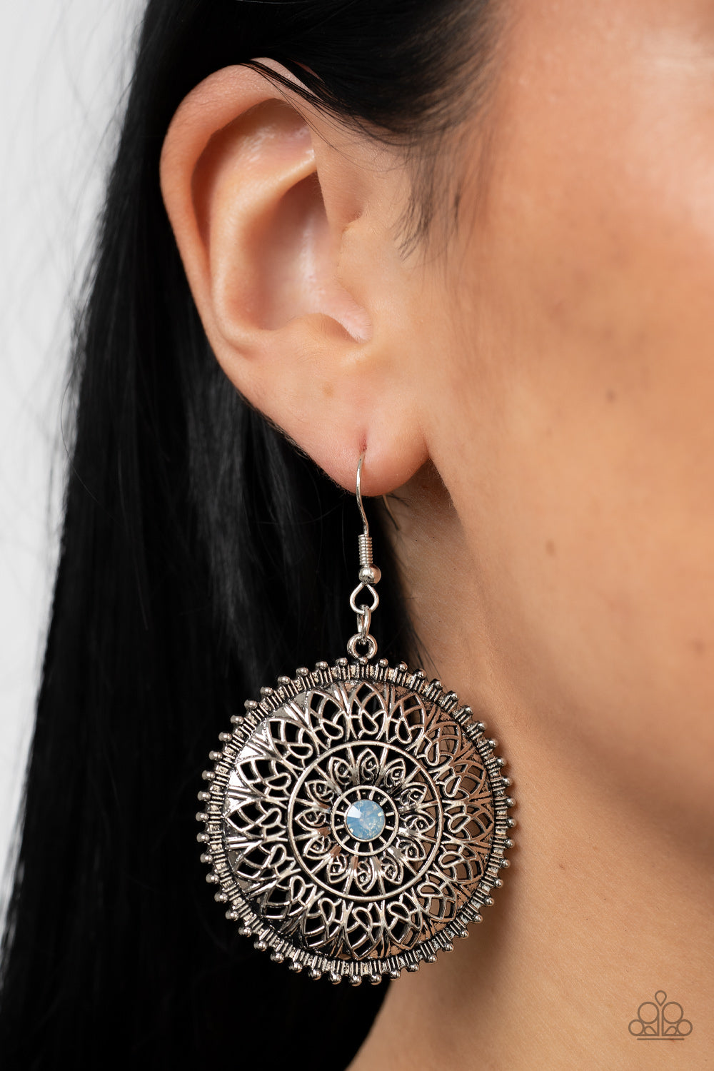 Paparazzi ♥ Spellbinding Botanicals - Blue ♥  Earrings