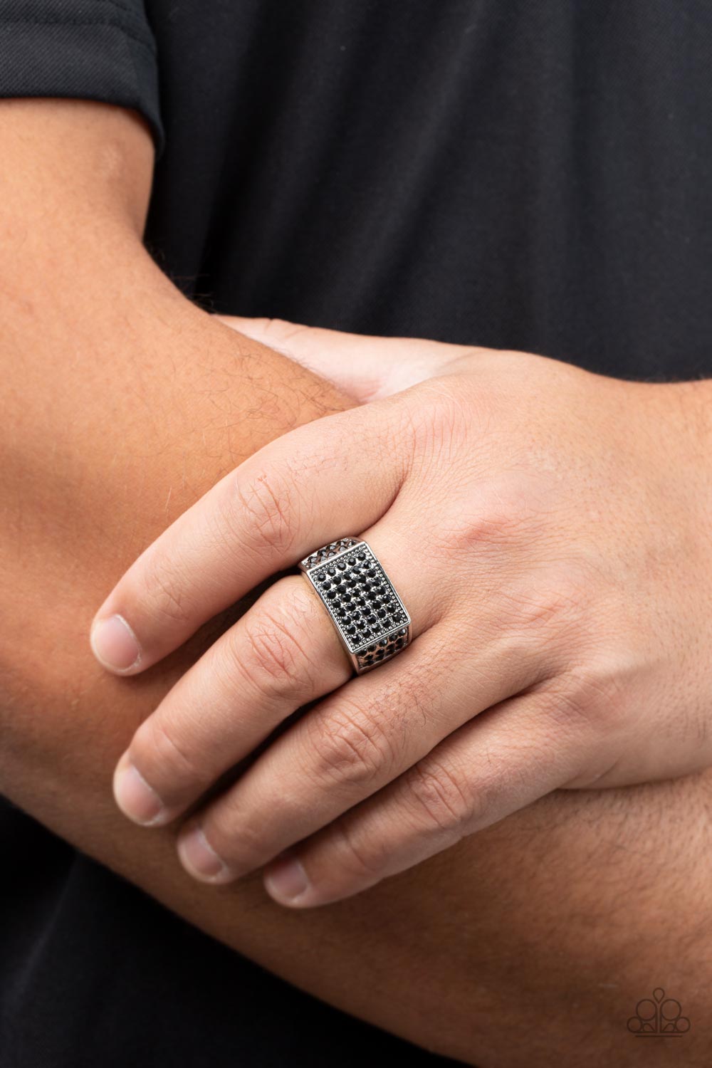 metro-merger-black-p4mn-urbk-033xx