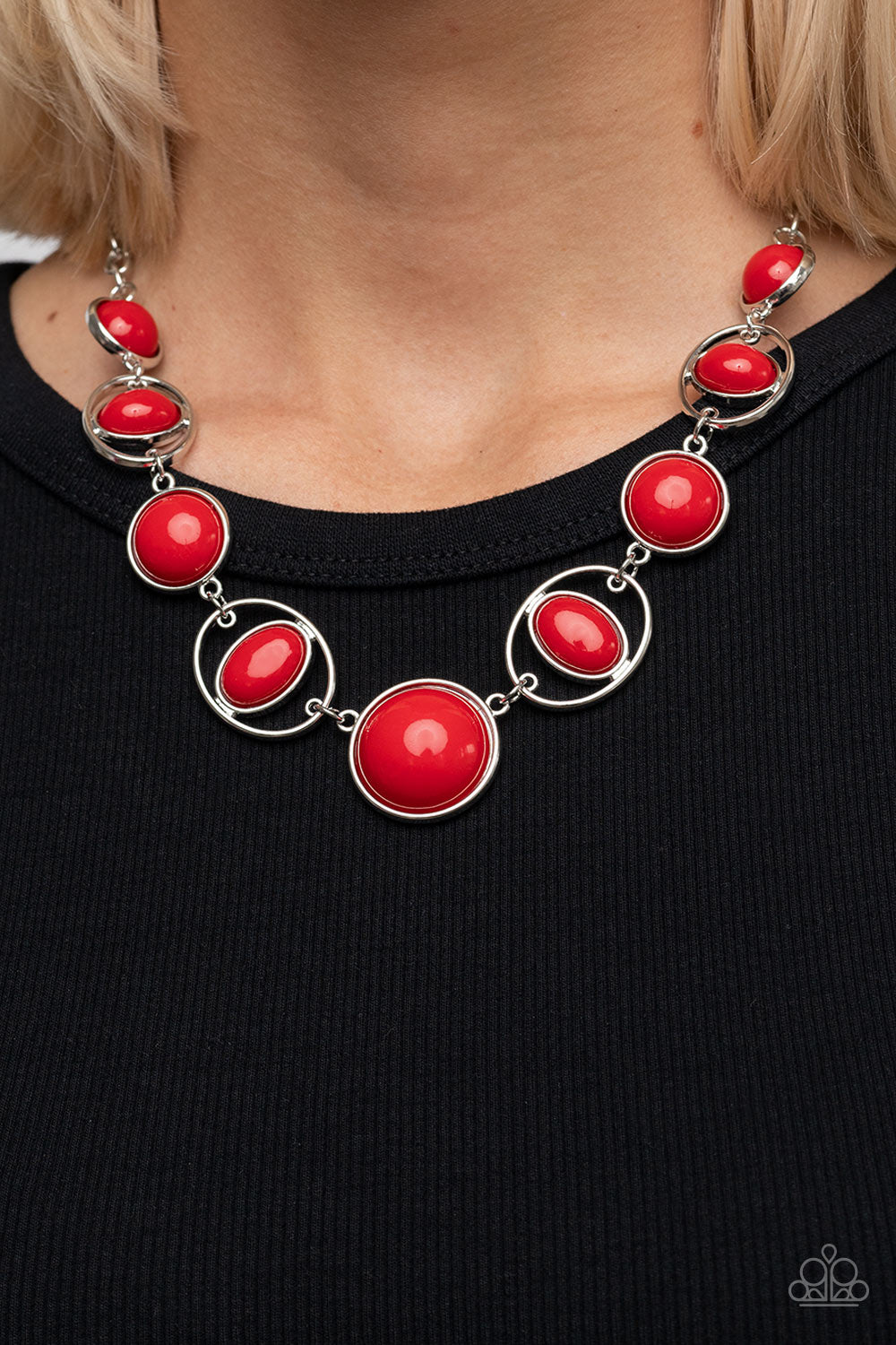 Paparazzi ♥ Eye of the BEAD-holder - Red ♥  Necklace