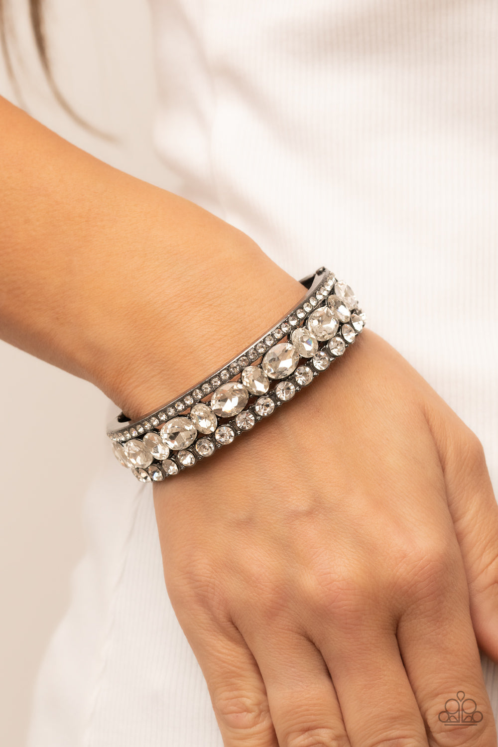 mega-megawatt-black-p9re-bkxx-353xx