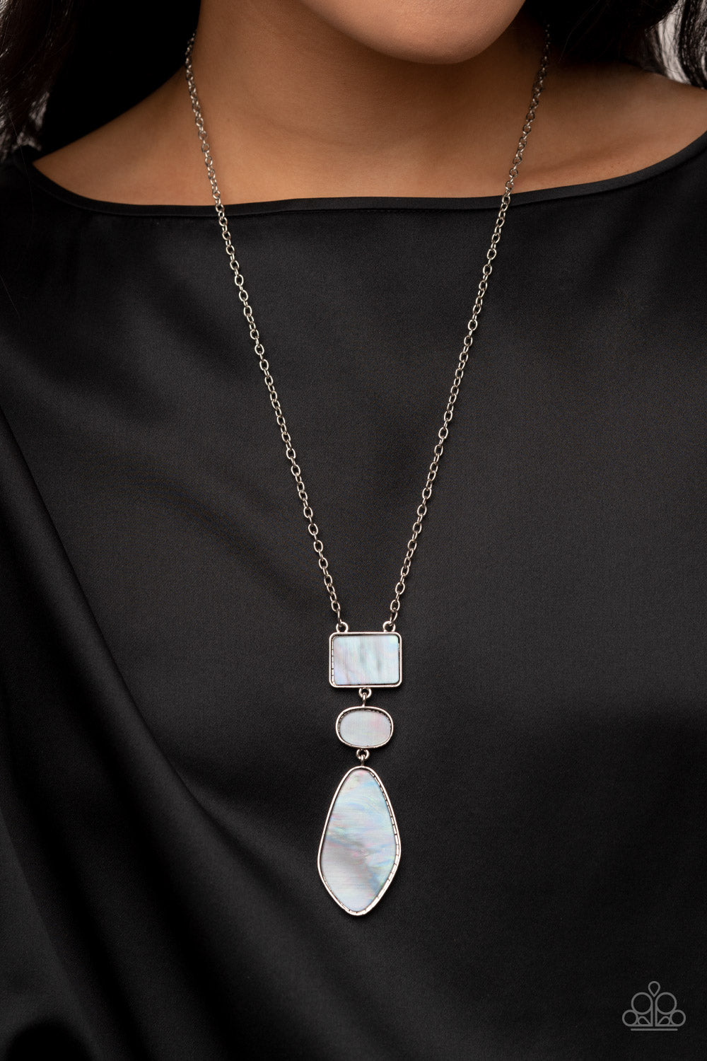 Paparazzi ♥ Hidden Cove - Silver ♥  Necklace