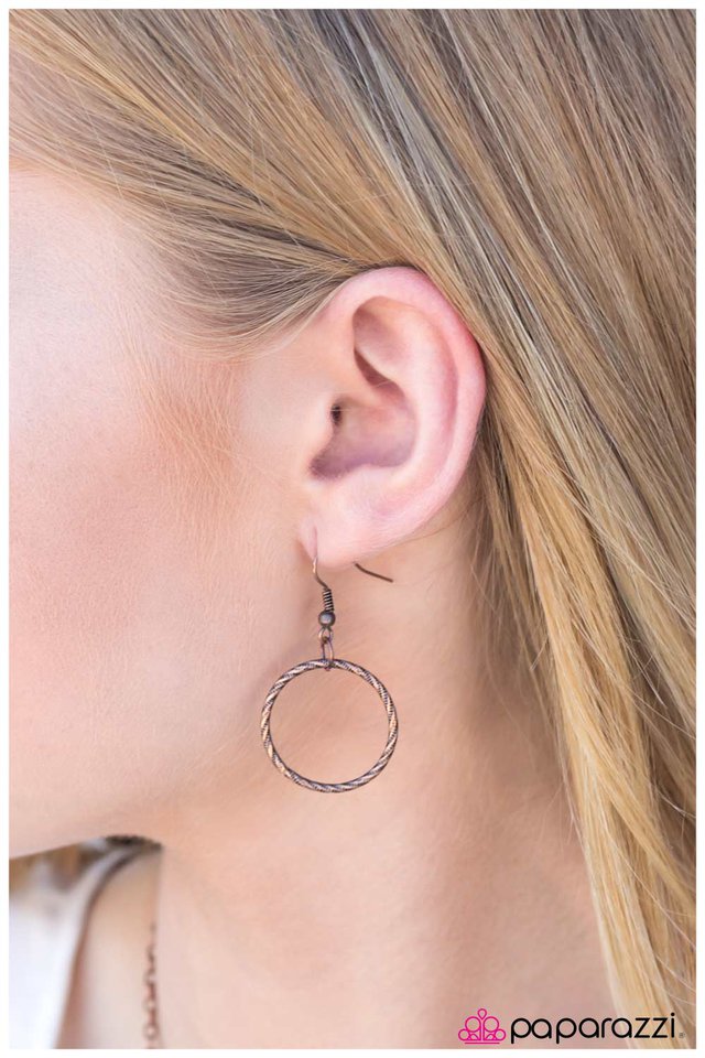 Paparazzi ♥ Gone Stir Crazy - Copper ♥ Necklace