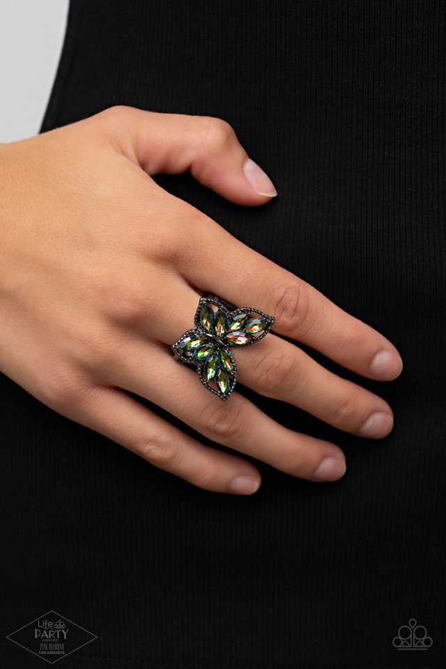 BUNDLE *RING* 3-Pieces Paparazzi ♥ Fluttering Fashionista - Multi ♥  Ring