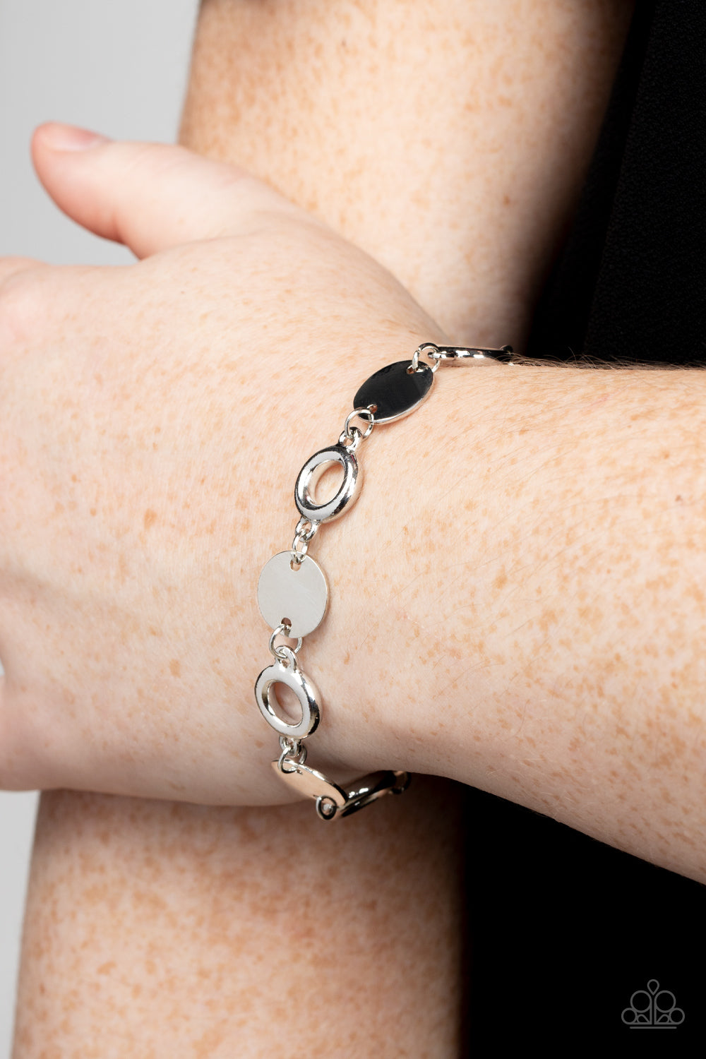 fleek-fleet-silver-p9da-svxx-205xx