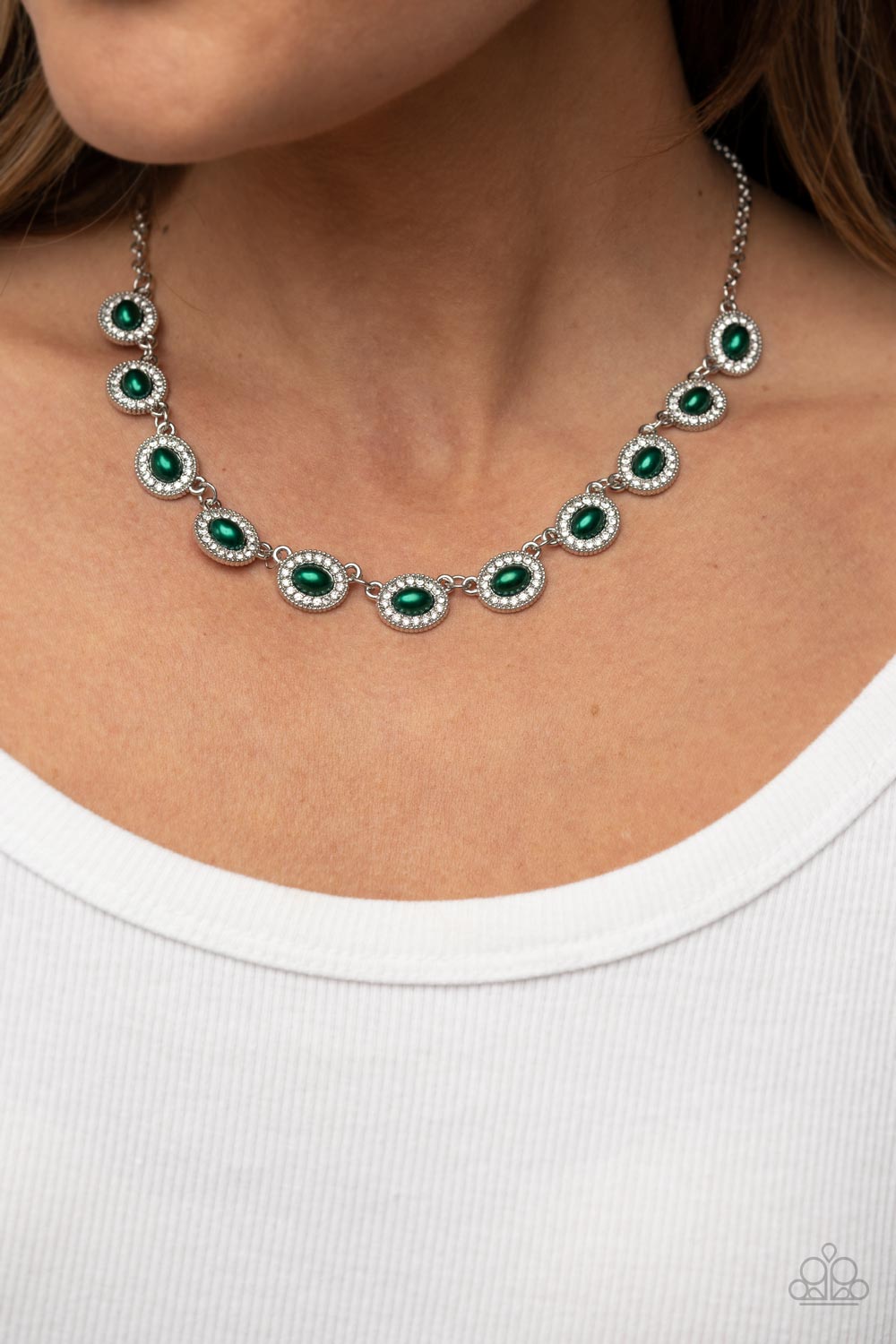 Paparazzi ♥ Modest Masterpiece - Green ♥  Necklace