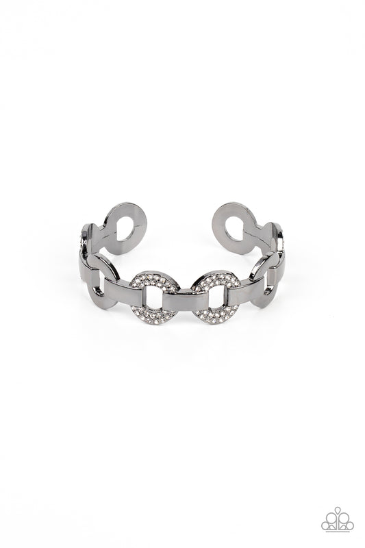 revolutionary-romantic-black-p9ed-bkxx-107xx