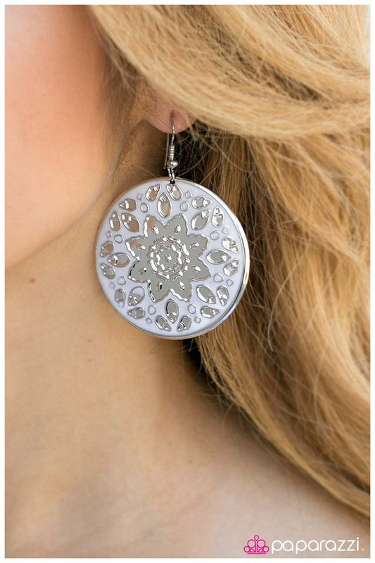 all-things-bright-and-beautiful-p5tr-wtxx-023xx