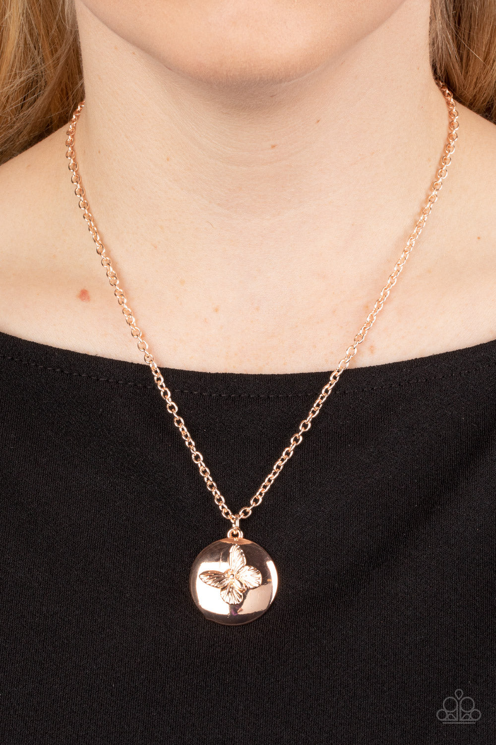 Paparazzi ♥ Monarch Meadow - Gold ♥  Necklace