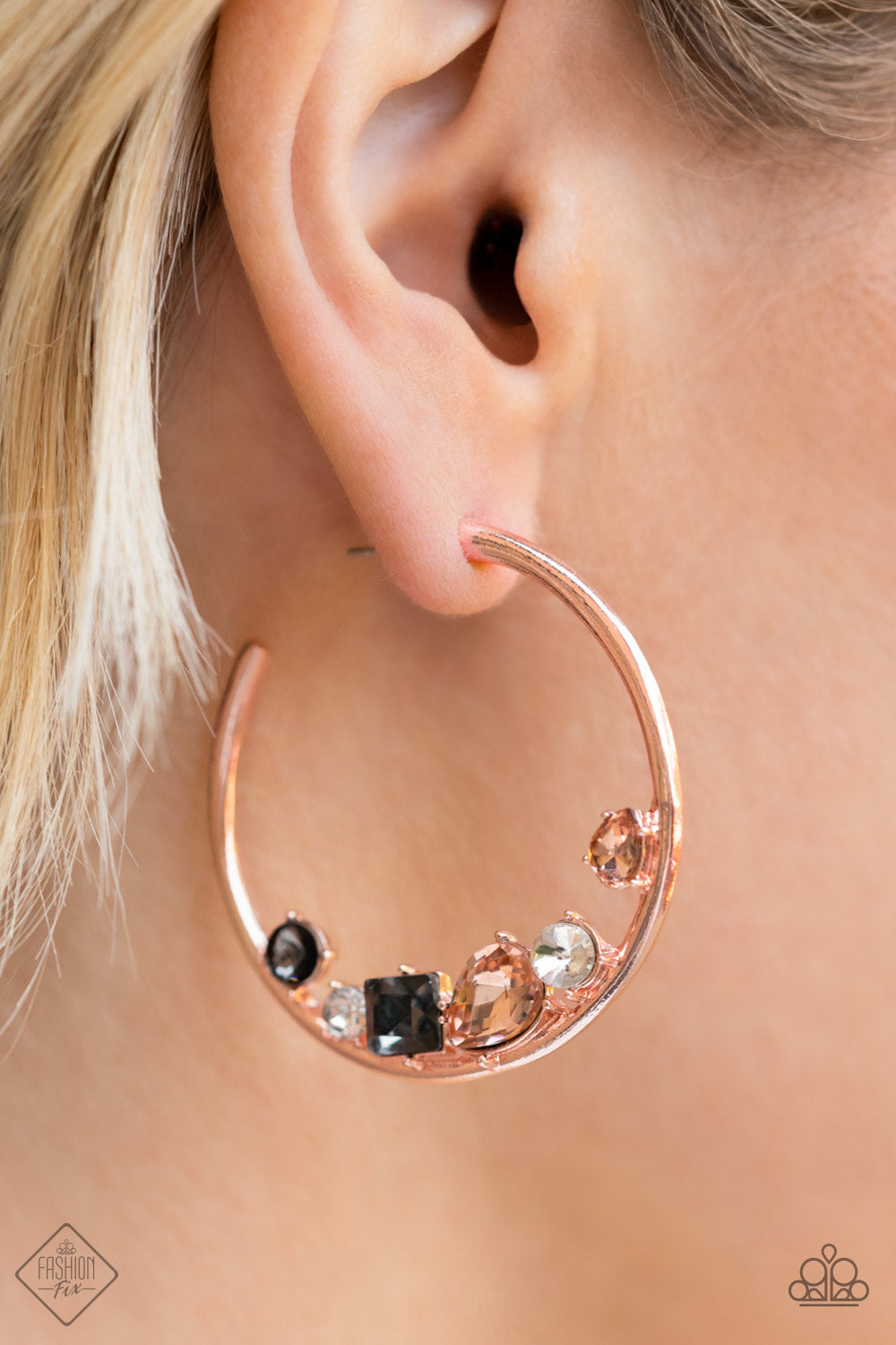 Paparazzi ♥ Attractive Allure - Rose Gold ♥  Earrings