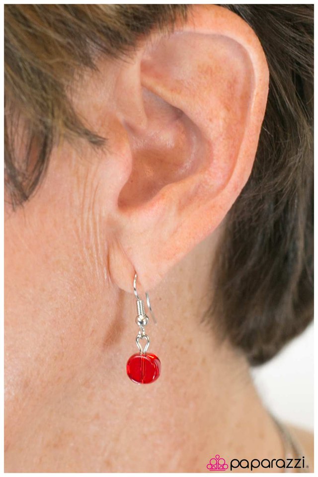 Paparazzi ♥ Never Forget - Red ♥ Necklace