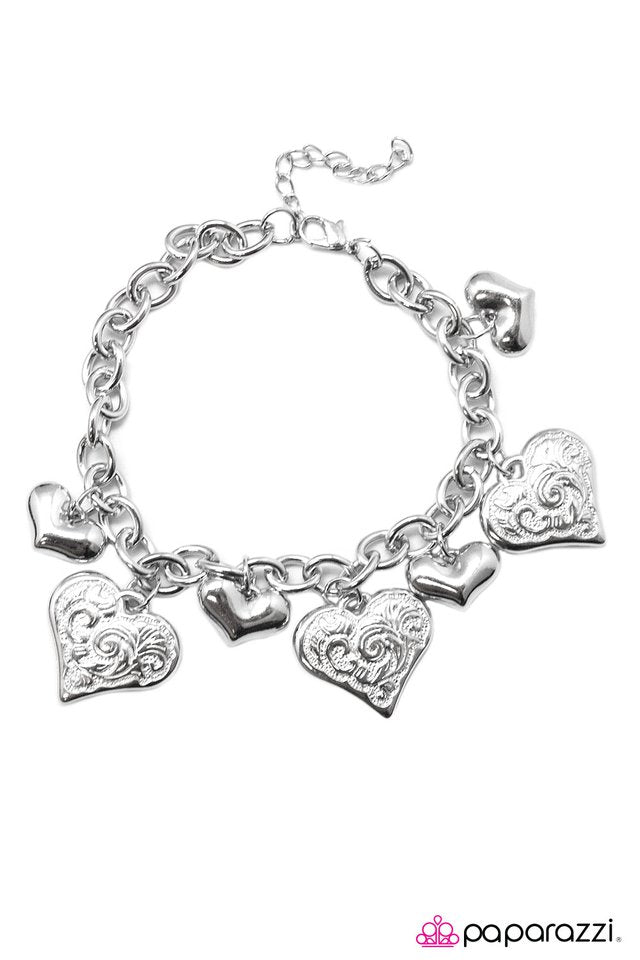 Paparazzi ♥ Not For The Faint-Hearted - Silver ♥ Bracelet