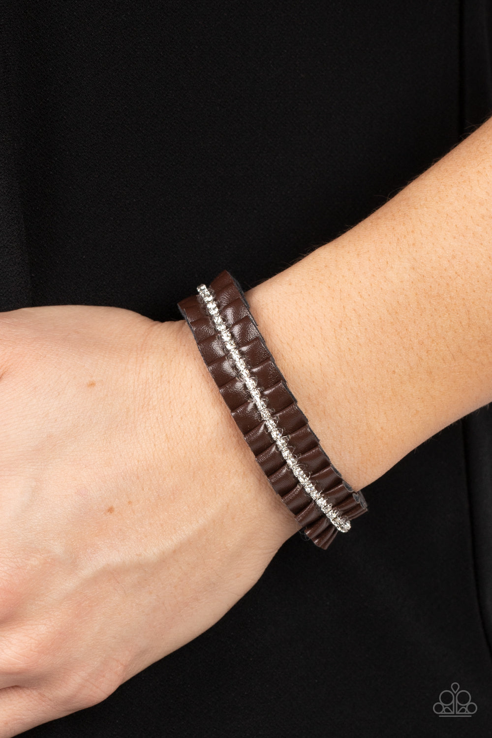 Paparazzi ♥ Pretty, Pretty PLEATS - Brown ♥  Bracelet